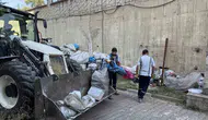 Karabük'te site sakinlerini isyan ettiren karton yığını temizlendi
