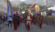Bitlis 110 yıllık gururu sokaklara taşıdı