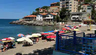 Zonguldak Kapuz Plajı'nda buz gibi deniz keyfi