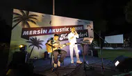 Mersin sahilinde müzik dolu yaz akşamları