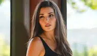 Hande Erçel'in son kombini sosyal medyayı ikiye böldü