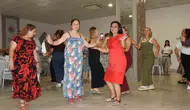 Kepezli kadınlar müzikli matinede stres attı