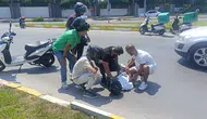 İtfaiyeye yol açmaya çalışan motosikletli minibüsle çarpıştı
