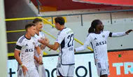 Çorum FK sahasında Kasımpaşa karşısında zorlanıyor
