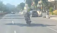 Eskişehir trafiğinde elleri serbest motosiklet şovu