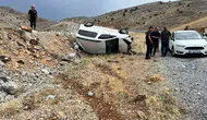 Direksiyon hakimiyeti kayboldu, araç takla attı 6 yaralı