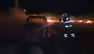 Batman’da arazide başlayan yangın park halindeki aracı yuttu