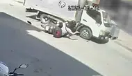 İnegöl'de motosiklet ve kamyonet çarpıştı İki kardeş yaralandı