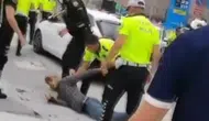 Sokak ortasında dehşet anları: Polise bıçak bakın ne yaptı?
