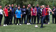 Bakan Işıkhan Gerede kampında futbolcularla bir araya geldi