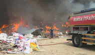 Orhangazi çöp alanında yükselen dumanlar gölü tehdit ediyor
