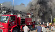 Fethiye çarşısında korkutan yangın