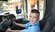 12 yaşındaki Edip’in ESHOT şoförü olma hayali gerçek oldu