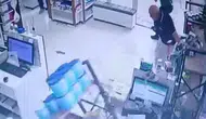Malatya’da fırtına eczane camlarını tuzla buz etti