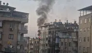 Diyarbakır'da apartman çatısında yangın paniği