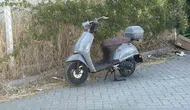 Eskişehir’de motosiklet durağa daldı