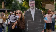 Ukrayna’da kriz: Protestocular seçim ısrarına tepki göstererek meydanları terk etti