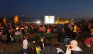 Düzce yaz akşamlarını açık havada film izleyerek geçiriyor