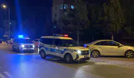 Komşu kavgası hastanede bitti Kaldırım taşıyla vurdu