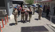 Şanlıurfa yolunda altın taşıyan araca silahlı gasp yapan çete yakalandı