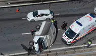 Düzce Anadolu Otoyolu üzerinde zincirleme kaza trafiği durdurdu