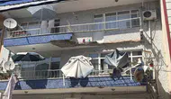 Ümraniye’de apartman balkonu büyük bir gürültüyle aşağı çöktü