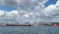 Boğaz'da 289 metrelik dev gemi geçişi Transit trafik çift yönlü durduruldu