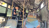 Menteşe’de park halindeki midibüs alevlere teslim oldu