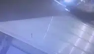 Kars’ta kavşakta çarpışan iki otomobil güvenlik kamerasına yansıdı