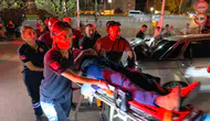 İnegöl'de gece yarısı trafik kazası Otomobil direğe ok gibi saplandı