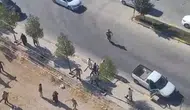Ergani'de husumetli aileler jandarma önünde birbirine girdi