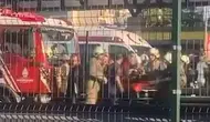 Şirinevler durağında metrobüs kazası Bir kişi ağır yaralandı