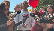 Özel, Bakanlık önündeki maden işçilerine destek verdi Sözler tutulmuyor