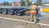 İskenderun yolunda seyir halindeki tır bir anda alev aldı
