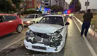 Uşak’ta trafik kazası Kırmızı ışıkta bekleyen araca çarptı