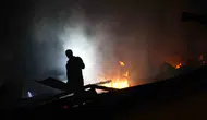 Gümüşhane Şiran’da gece vakti çıkan yangın üç evi küle çevirdi