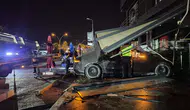 Bodrum'da gece yarısı kaza Otomobil börekçiye girdi
