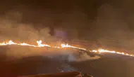 Elazığ Köprüdere köyünde tarım arazisi küle döndü