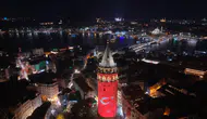 İstanbul'un simgesi Galata Kulesi'nde 30 Ağustos coşkusu