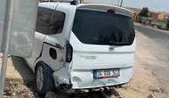 Kurtalan yolunda iki araç çarpıştı