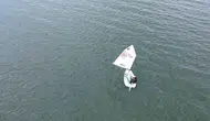 Çıldır Gölü yelkenlilerle şenlendi