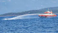 Marmaris açıklarında yelkenli tekne küle döndü