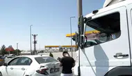 Siirt Kurtalan yolunda tır otomobile çarptı