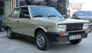 40 yıllık hayalini 1987 model otomobil ve jelatinli kasetle tamamladı