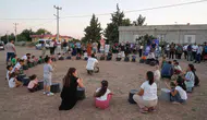 Diyarbakırda çocuklar sokakları sahneye dönüştürdü