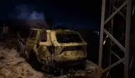 Alevler Erdek’te bir otomobili küle çevirdi, can kaybı yok