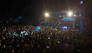 Aydınlılar Eypio konserinde yaz akşamının tadını çıkardı