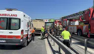 Basın Ekspres yolunda motosikletli sürücü kamyonun altında kalarak can verdi