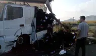 TAG Otoyolu'nda TIR kazası İki sürücü hastanelik oldu