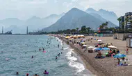 Antalya nemle kavruluyor